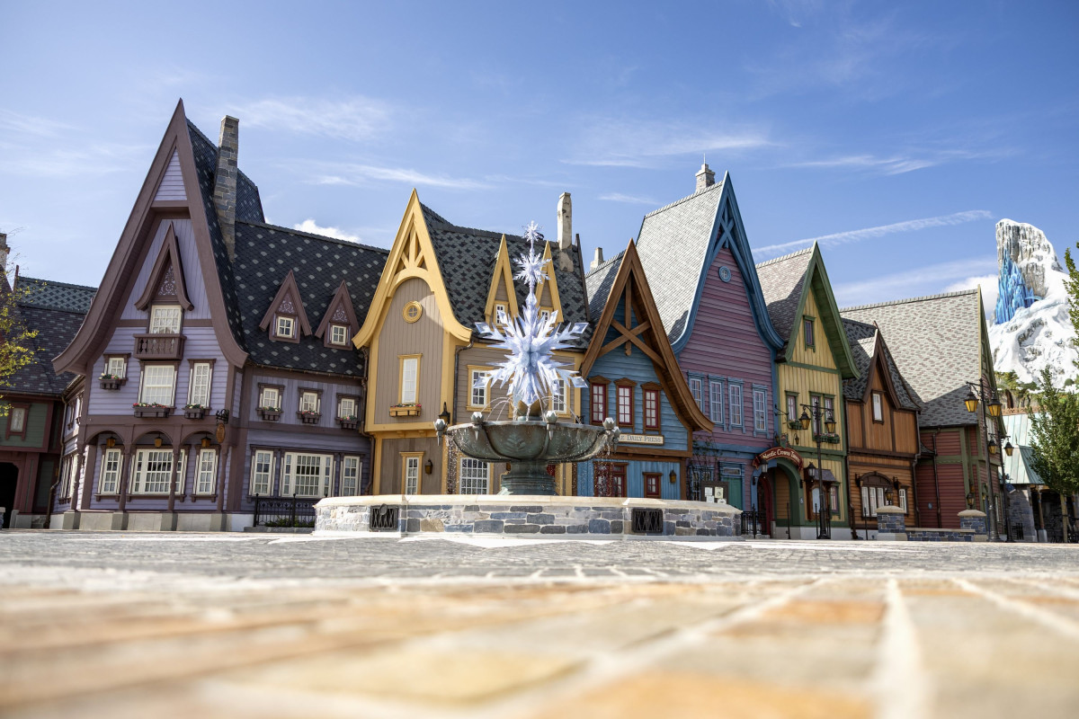 Arundelle frozen fountain