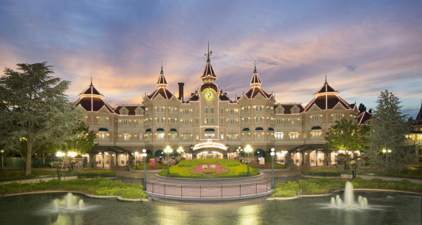 Disneyland Hotel
