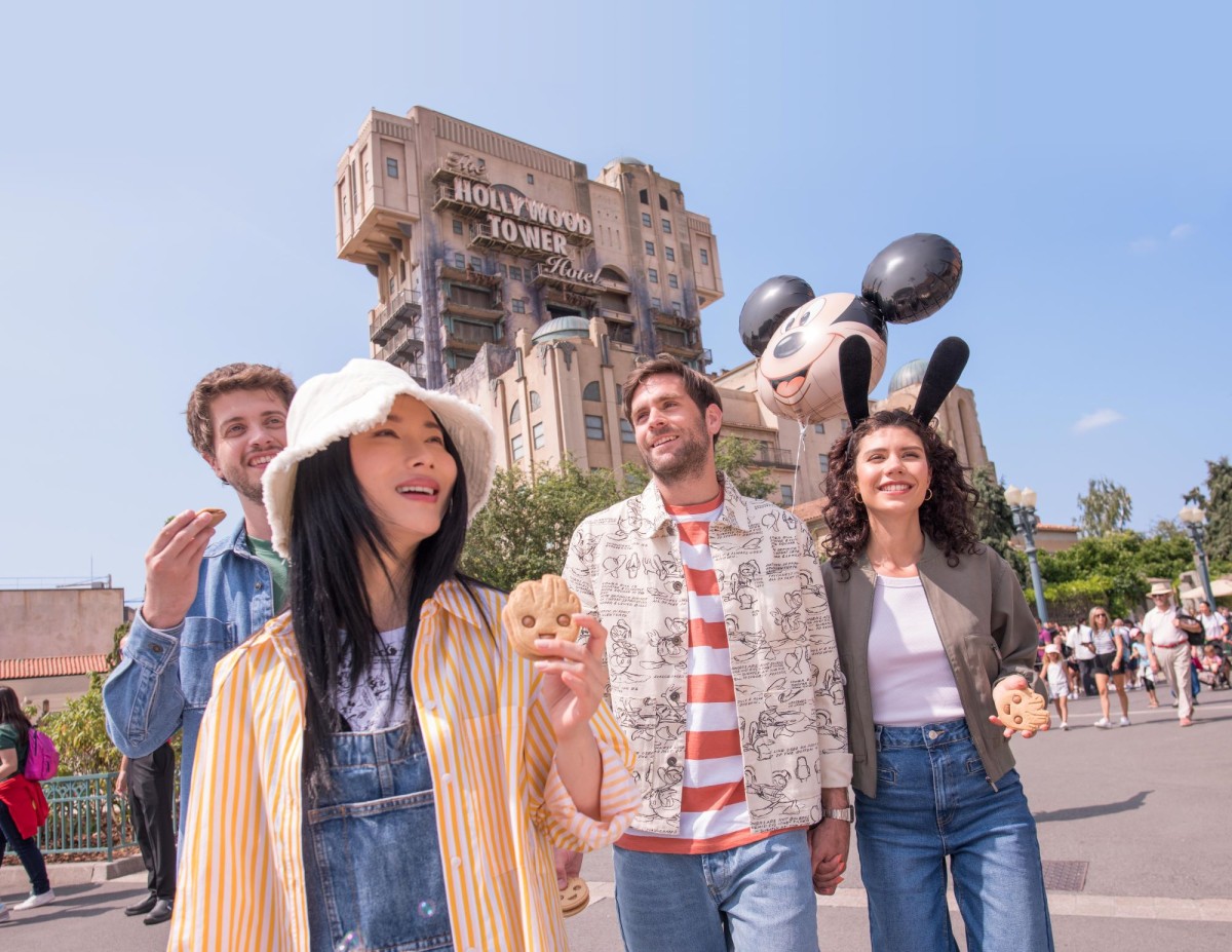 group at disneyland paris v2